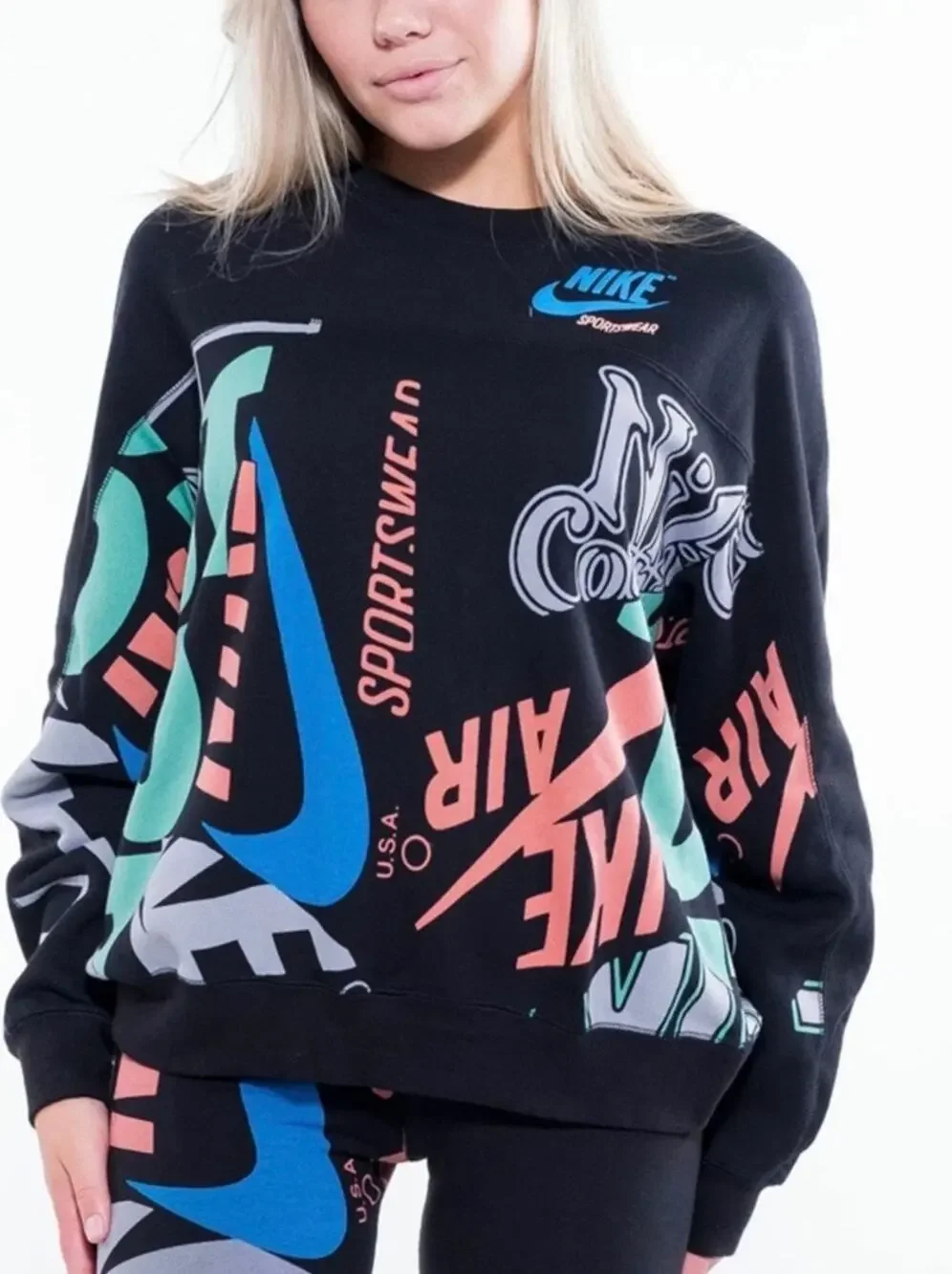 Nike Graphic Streetwear Logo Crewneck Sweatshirt, Multicolor, Women's Small